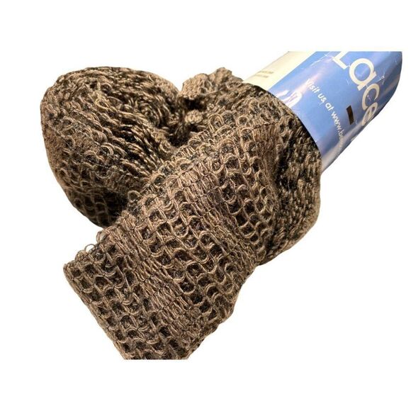 Berroco Lacey Ruffle Scarf Yarn 1 Skein Acrylic & Wool Blend #2305 Taupe NEW - Picture 2 of 4